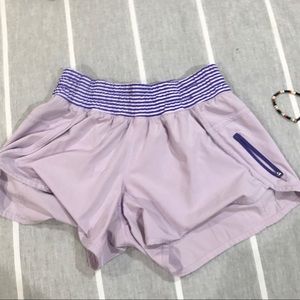 Authentic a Lululemon flowy shorts